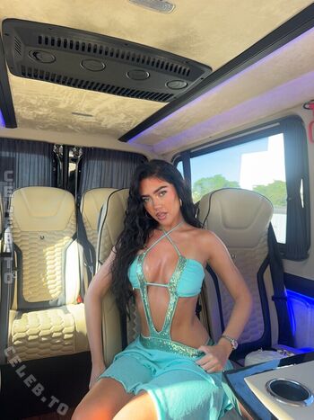 Full leaked Roxanarosuu page private onlyfans photo