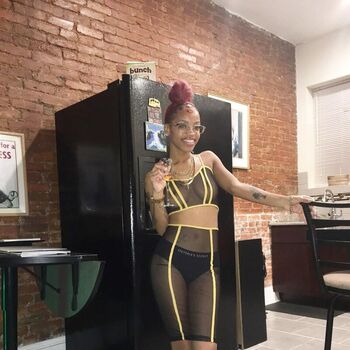 Rozay Molly