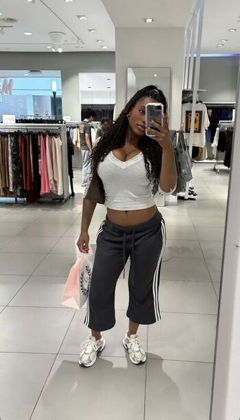 Samantha Marie