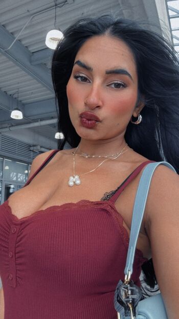 Full leaked Sangriasen private onlyfans photo