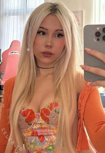 Full leaked Sarahtoninx private onlyfans photo