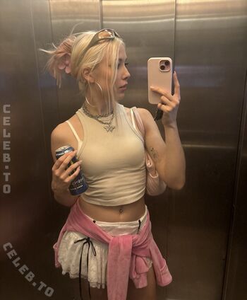Full leaked Sarahtoninx private onlyfans photo