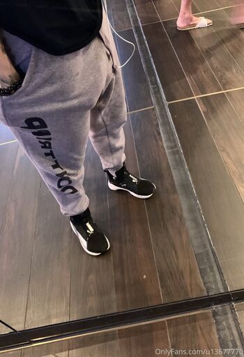 Full leaked Sarasalazar private onlyfans photo