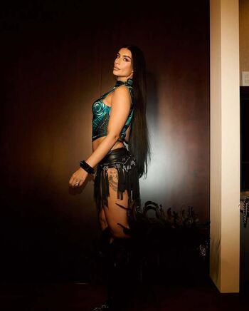 sevdaliza