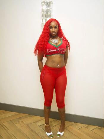 Full leaked Sexxy red page private onlyfans photo