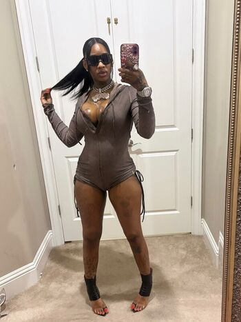 Full leaked Sexxy red  page private onlyfans photo