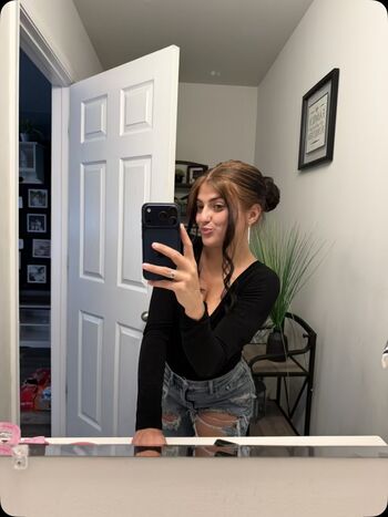 Shaniamarie03