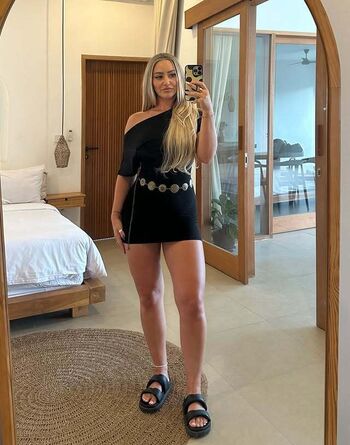 Full leaked Shannon henry private onlyfans photo