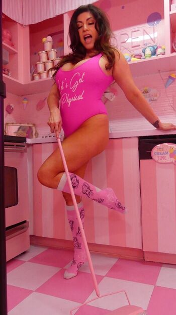 Shelly Martinez
