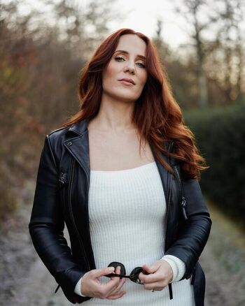 Full leaked Simone simons private onlyfans photo