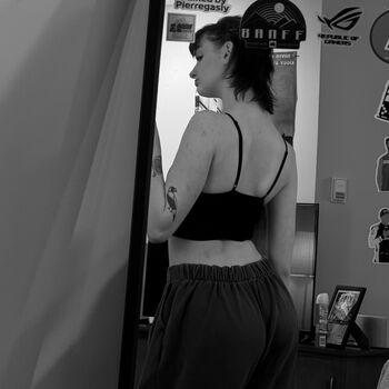 Full leaked Solamie private onlyfans photo