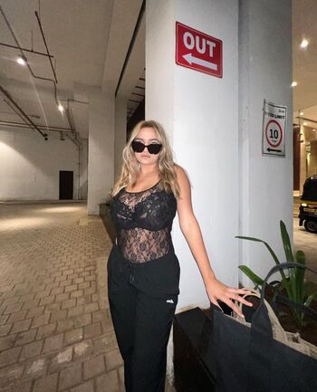Full leaked Sonali malhotraa private onlyfans photo