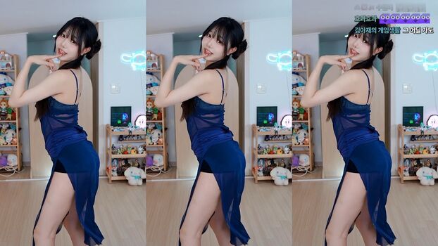 Full leaked Sooflower private onlyfans photo