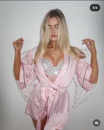 Full leaked Sophadopha private onlyfans photo