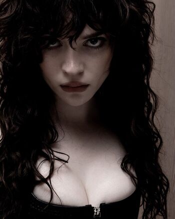 Full leaked Sophie thatcher private onlyfans photo