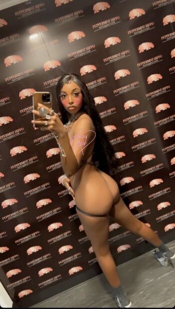 Full leaked Soultry noir private onlyfans photo
