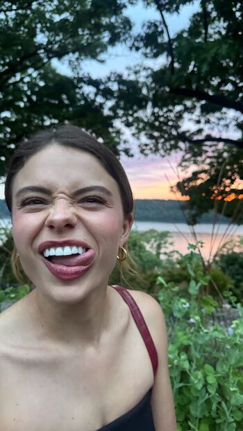 Full leaked Soykarengoncalves private onlyfans photo