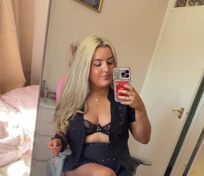 Full leaked Spoilhan private onlyfans photo
