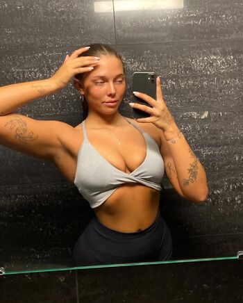Full leaked Swedish girls private onlyfans photo