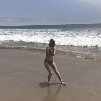 Full leaked Swushwoi private onlyfans photo