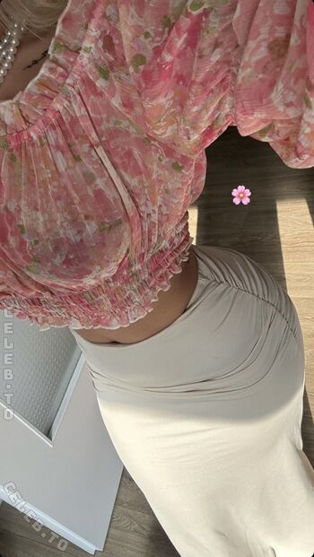 Full leaked Sxrxhvrx private onlyfans photo