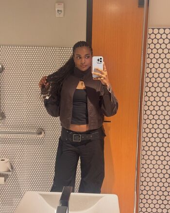 Full leaked Sydeon private onlyfans photo
