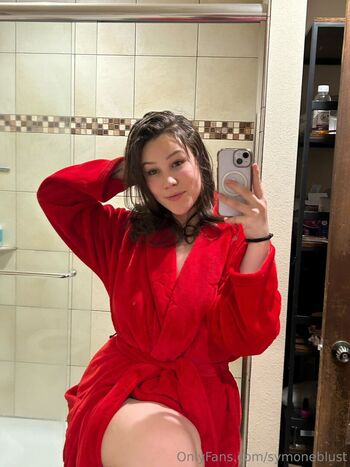 Full leaked Symone blust private onlyfans photo