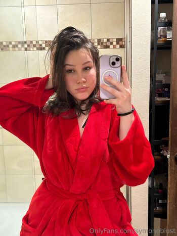 Full leaked Symone blust private onlyfans photo
