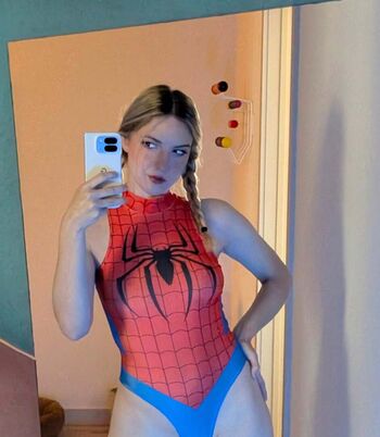 Taalia Vess