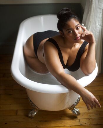 Tabria Majors