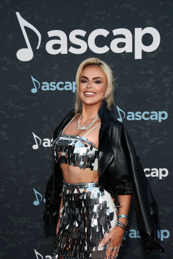 Tallia Storm