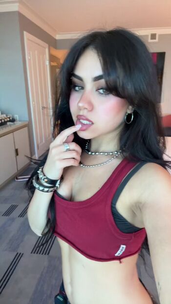 Tara Yummy