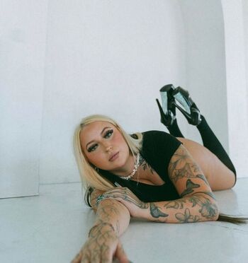 tattedbblonde