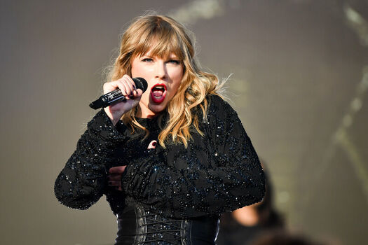 Full leaked Taylor swift  page private onlyfans photo