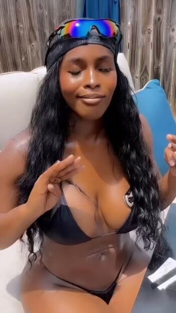 thatgalfoxy