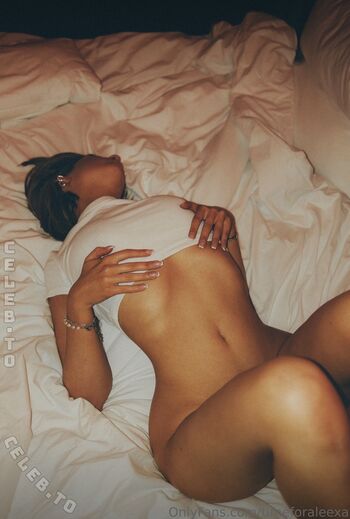 Full leaked Thealeexa private onlyfans photo