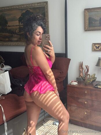 Full leaked Tiny dianne private onlyfans photo
