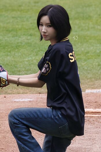 tiny.pretty.j
