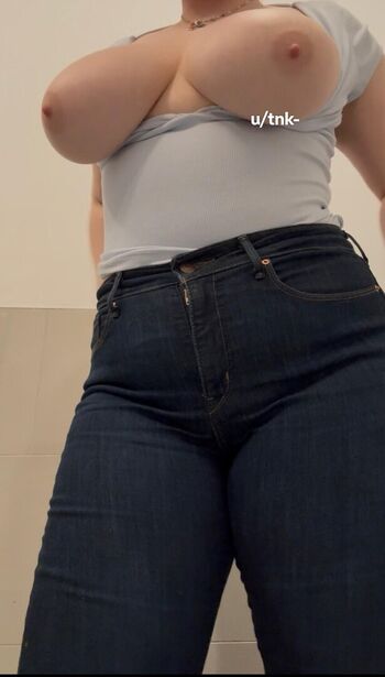 Full leaked Merry pie/ private onlyfans photo