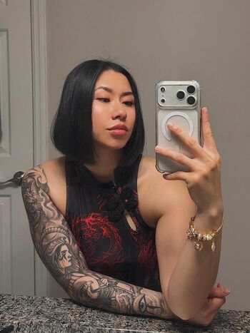 Full leaked Tray fitfever tray soe private onlyfans photo