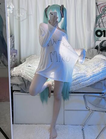 Full leaked Umiku private onlyfans photo