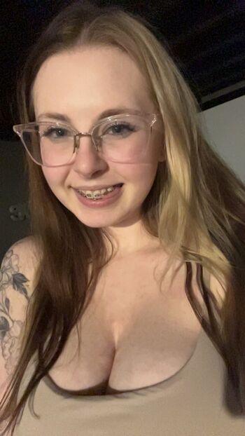 Full leaked Ur future gf page private onlyfans photo