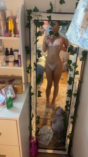 Full leaked Urfavvhoang private onlyfans photo