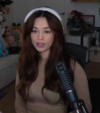 Valkyrae