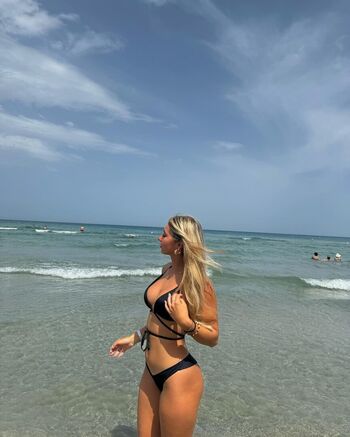 Full leaked Vallarani private onlyfans photo