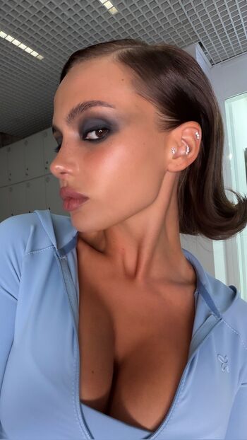 Valya Karnaval