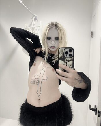 Full leaked Vampyru private onlyfans photo