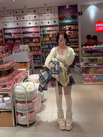 Full leaked Vekikusuo private onlyfans photo