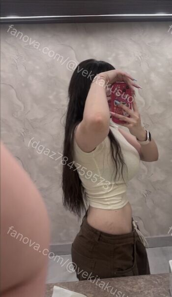 Full leaked Vekikusuo private onlyfans photo