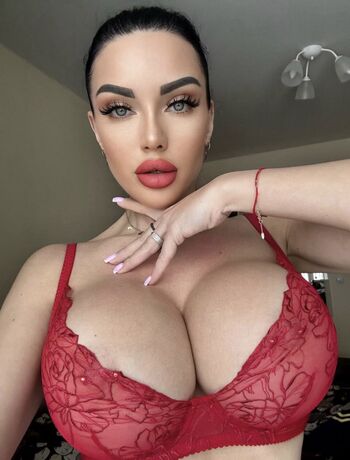 Full leaked Venami private onlyfans photo